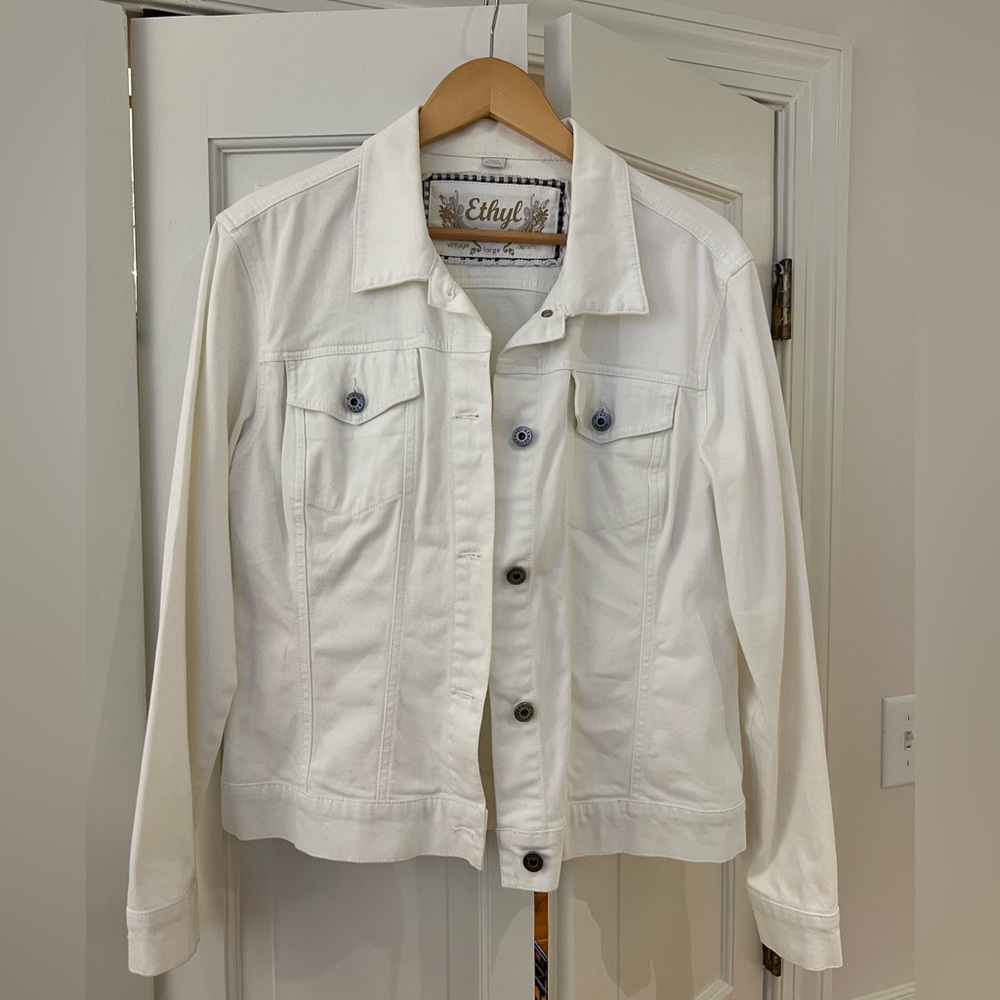 Ethyl Women’s White Denim Jean Jacket Size L
